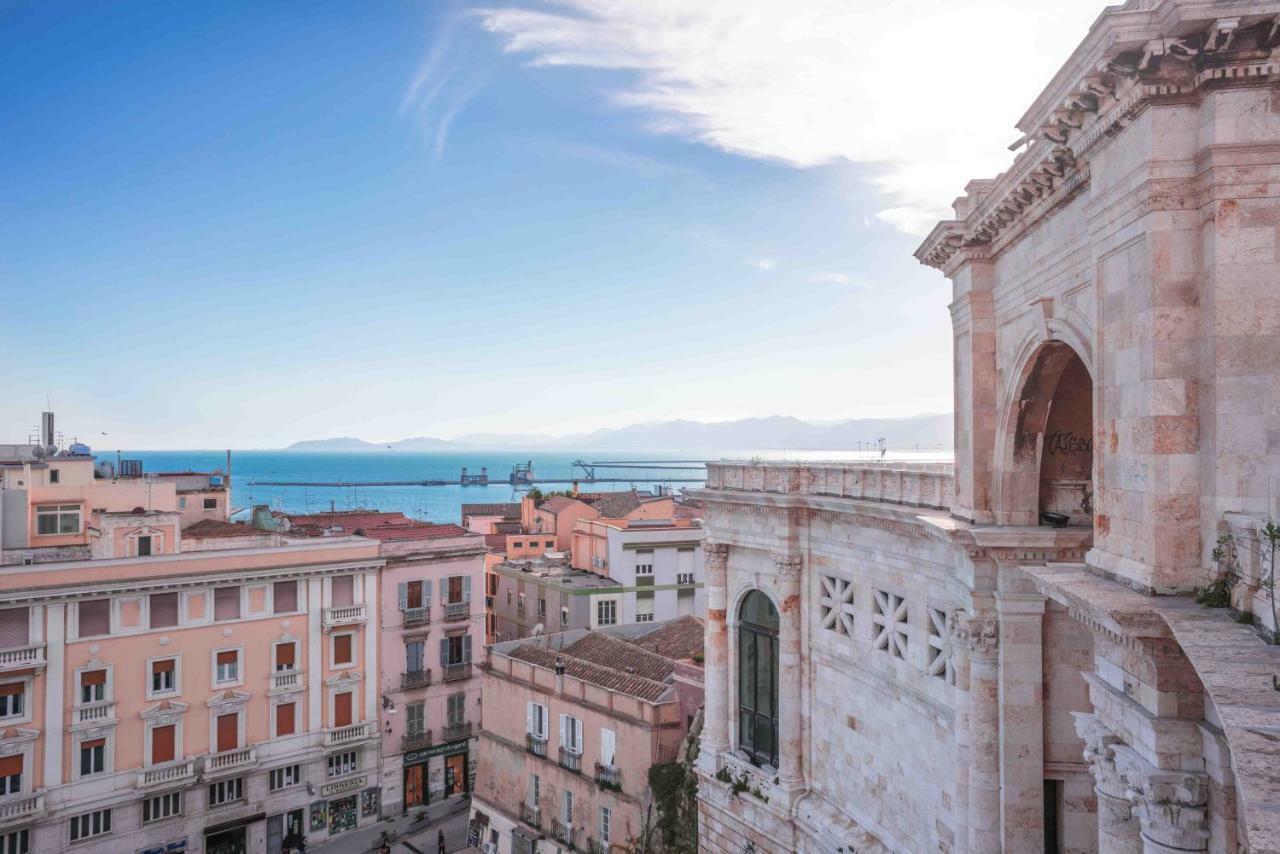 Modern Apartment In Historic Building Cagliari Exterior photo